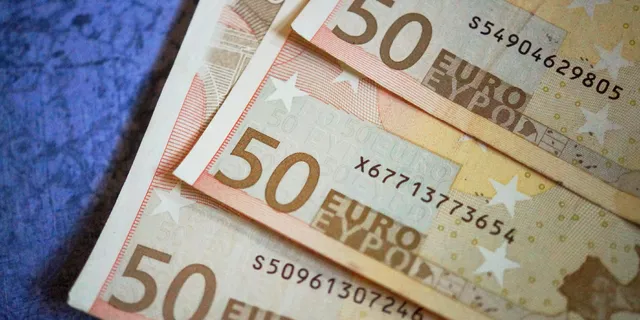 EUR/USD needs correction
